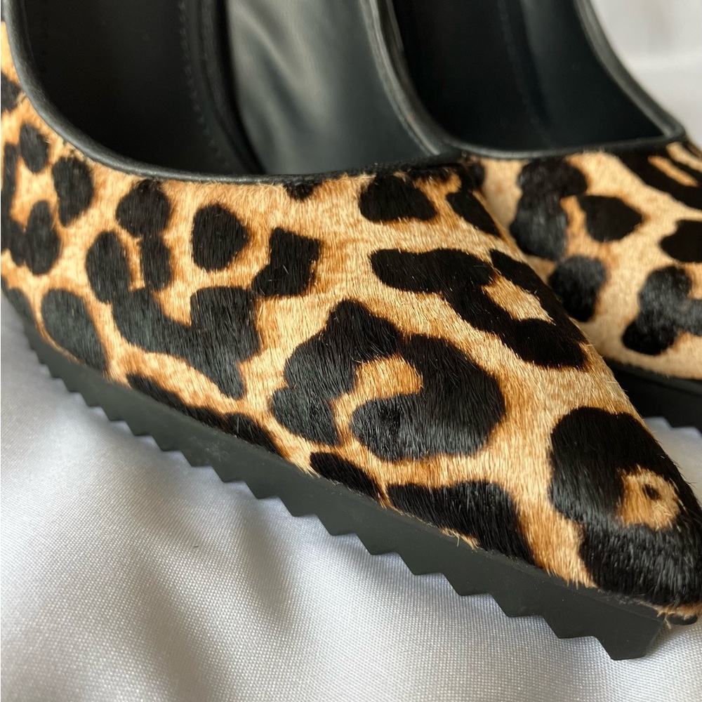 DKNY Women’s Carisa Slip-on Leopard Classic Pointed Toe Pump - Picture 7 of 15